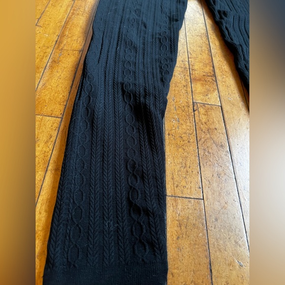 Ardene | Fuzzy Lined Leggings - Picture 2 of 4